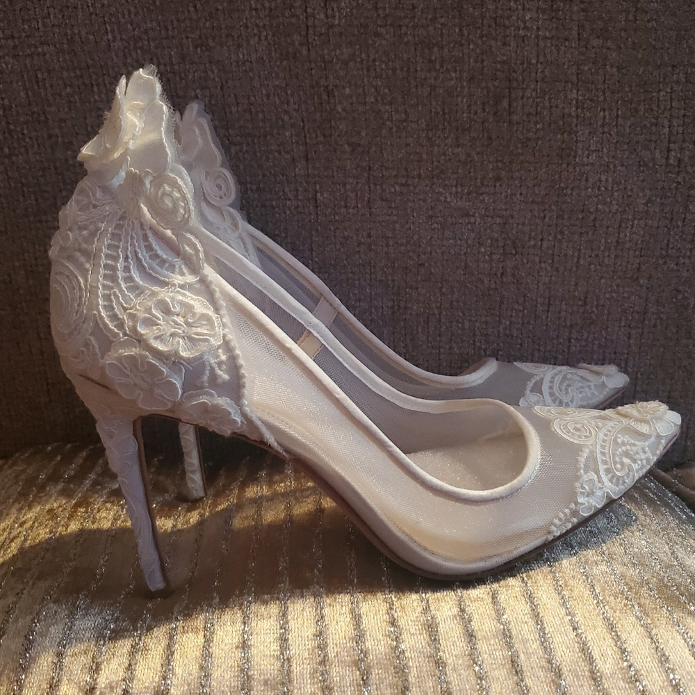Imagine Vince Camuto Ophelia